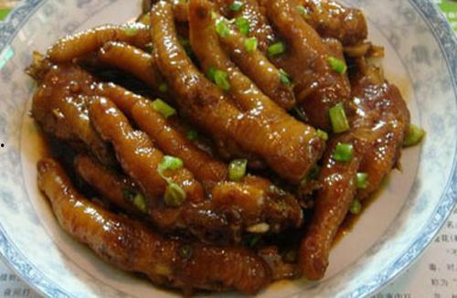 娱乐吃瓜酱鸡抢鸡爪,酱鸡抢鸡爪，揭秘明星幕后趣事  第2张