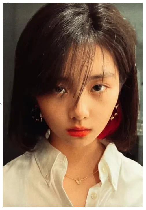 娱乐圈吃瓜小姐姐,揭秘“吃瓜小姐姐”的幕后故事  第3张