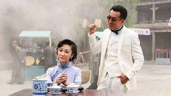 娱乐圈吃瓜博主唠嗑小说,揭秘吃瓜博主唠嗑背后的故事  第3张